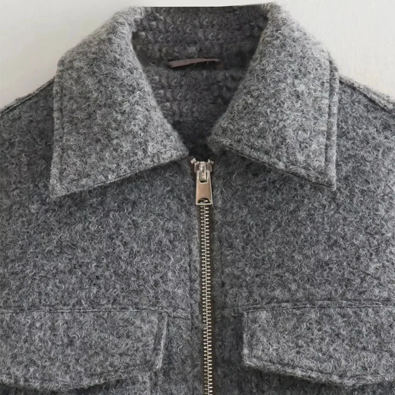 Veste courte en tweed pour femme "Élégance d'automne"