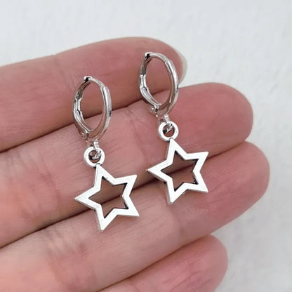 Estrellitas Brillantes: Pendientes de Moda para Mujeres