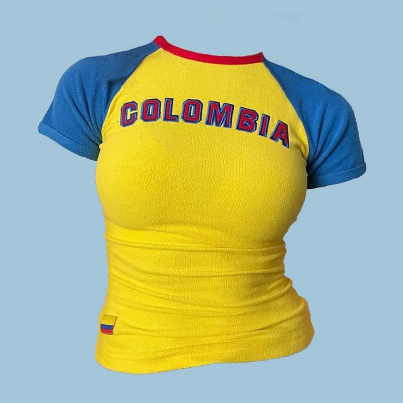 Fogo e estilo: top cropped estampado com arte colombiana