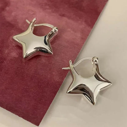 Étoiles d'argent : Boucles d'oreilles pentagramme en argent 925