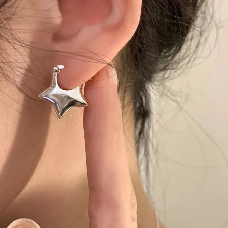 Étoiles d'argent : Boucles d'oreilles pentagramme en argent 925