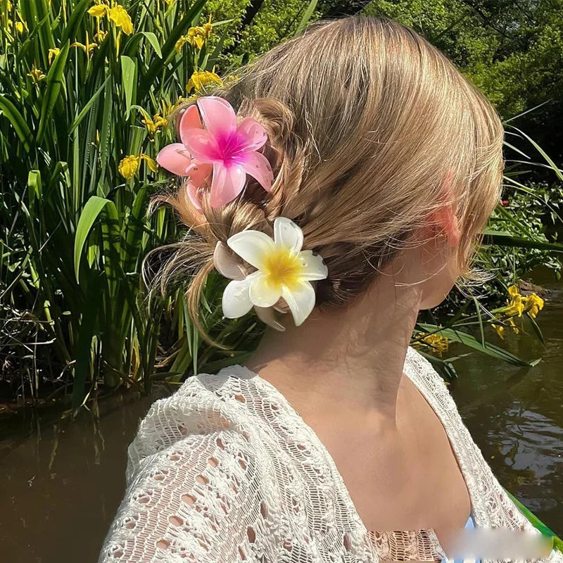 Flor de la Moda: Pinza para el Cabello en Forma de Flor de Corea