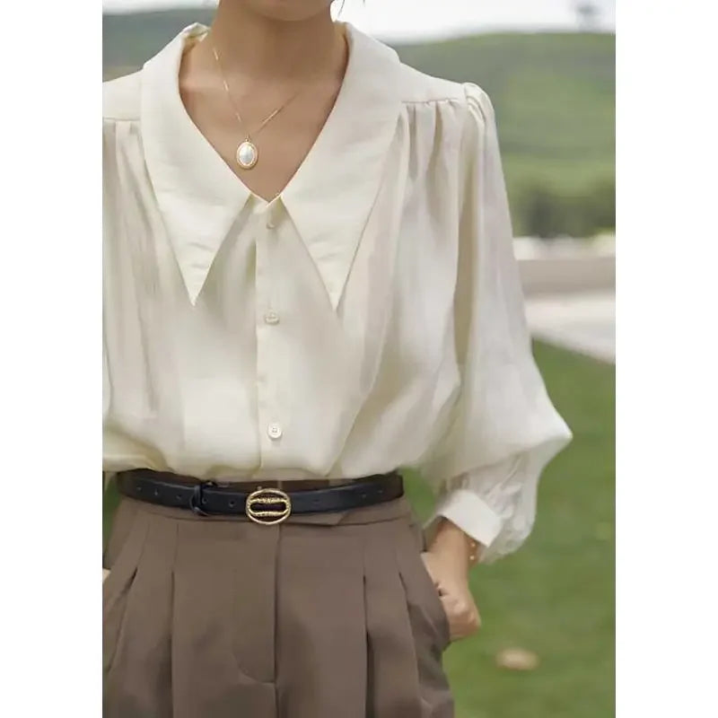 Blusa Vintage Elegante de Chifón "Golden Era"