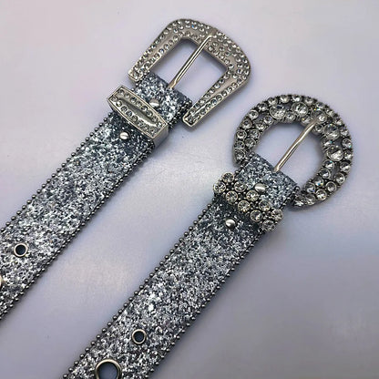 Estrella de la Moda: Cinturón de Cuero con Diamantes de Imitación