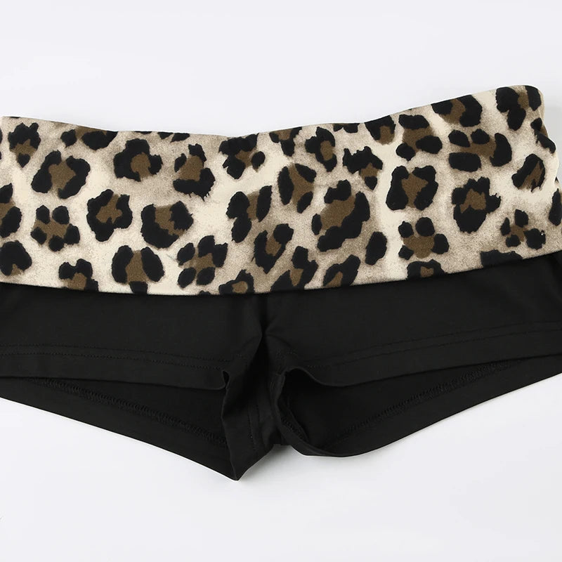 Leopardo Chic: Pantalones Cortos de Cintura Baja - Dizzy Four