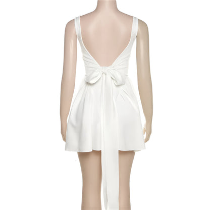 Robe de soirée courte blanche, élégante et sensuelle pour les fêtes et les vacances