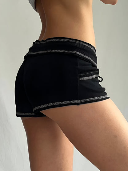 Shorts Sensuales Adaptables: Elegancia y Comodidad en el Verano 2024