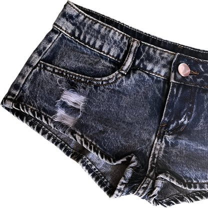 Shorts Jeans Sensuais Femininos: Conquiste Noites em Bares e Praias