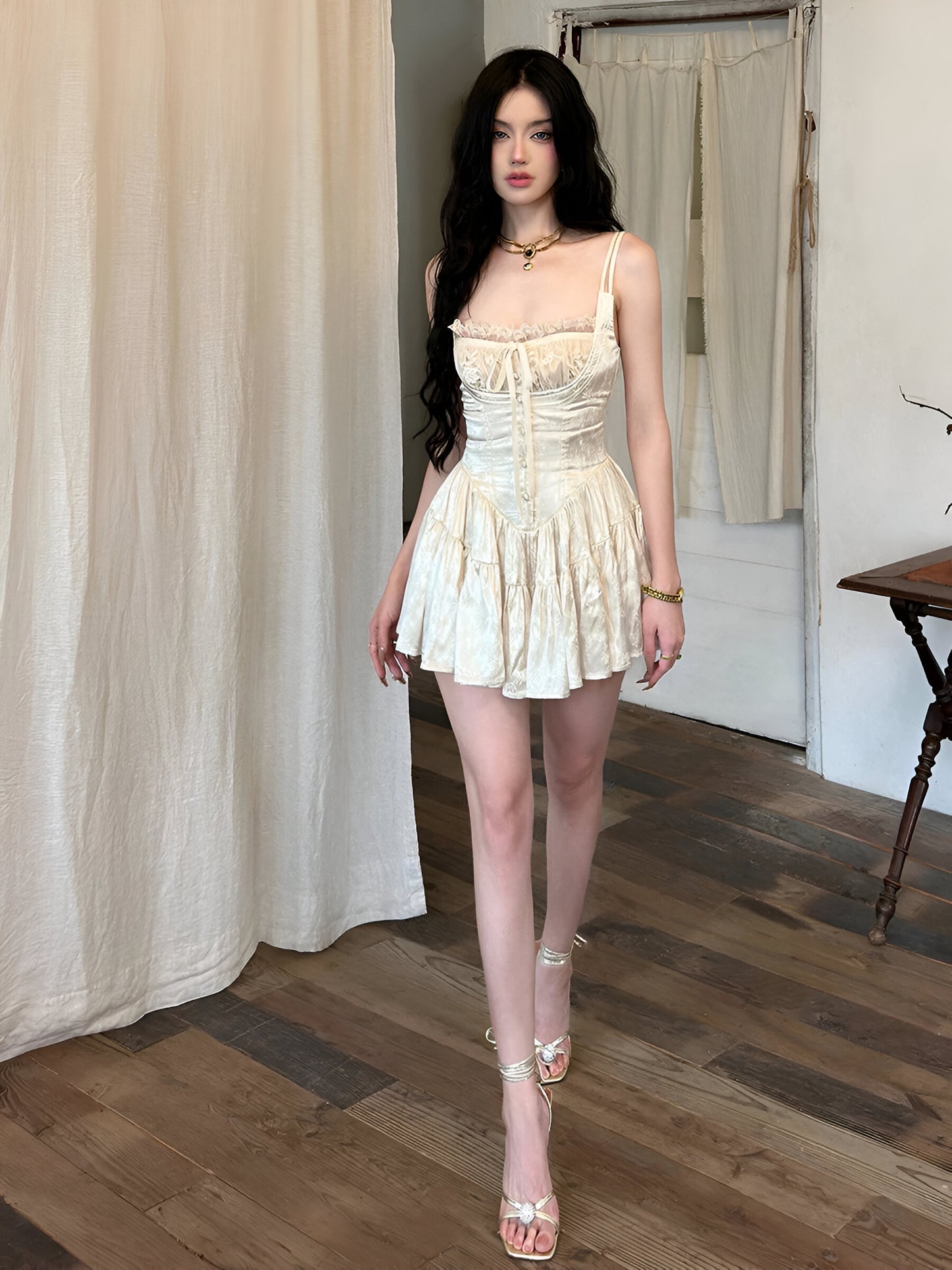 Robe en satin médiévale rétro