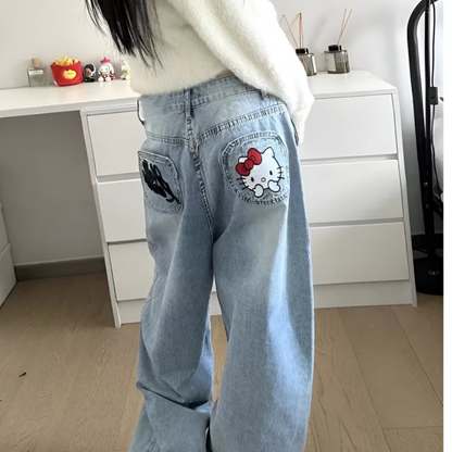 Charme éternel : pantalon en jean rétro avec broderie Hello Kitty