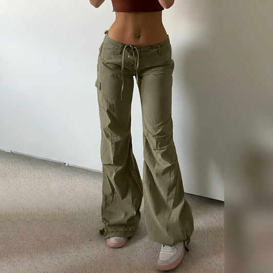 Urban Chic: Pantalones Cargo Y2K de Cintura Baja para Mujer